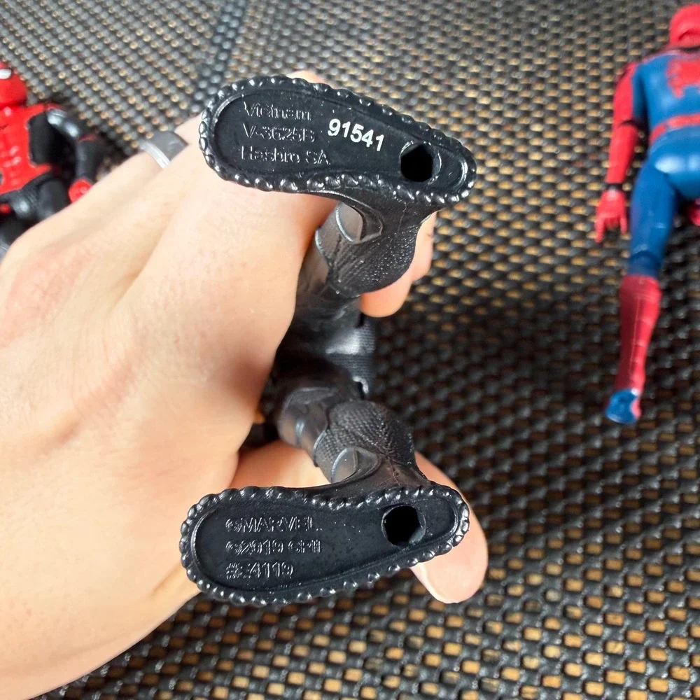 Hasbro Marvel Spider-Man Action Figure Lot Far From Home Stealth Suit Stark Suit